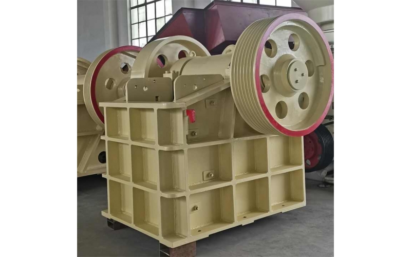 顎式破碎機(jī)中小型碎石機(jī)